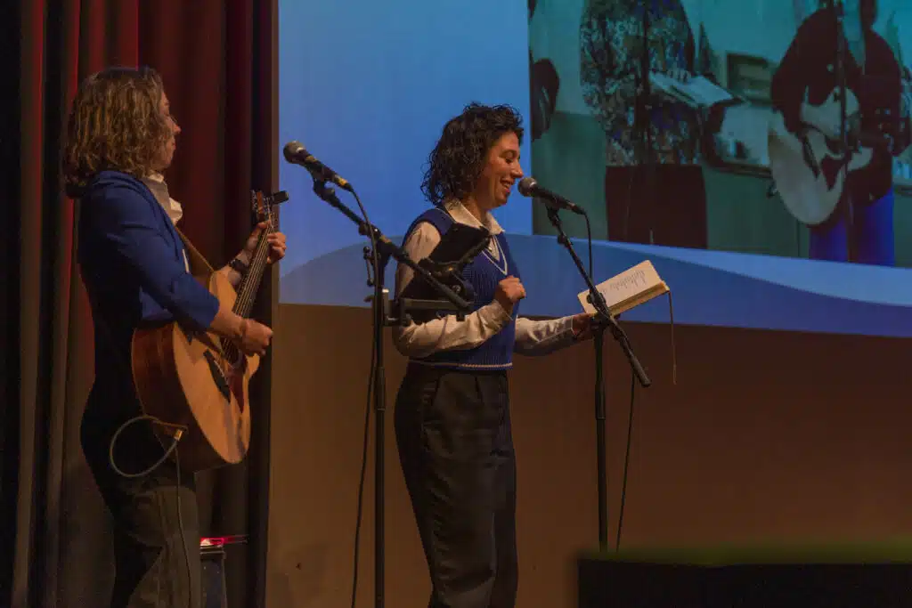 Duik in Nederlands - ZIDIS Vlaams Talenplatform DUIK in het NEDERLANDS 23
